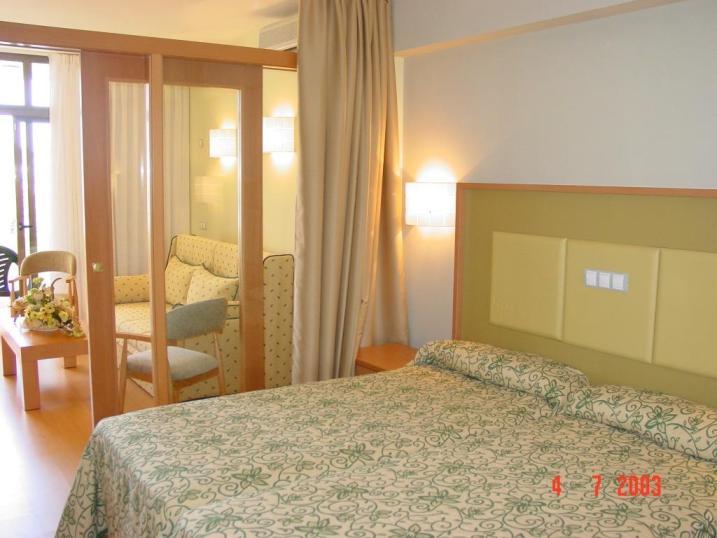 Evenia Olympic Suites Lloret de Mar Eksteriør bilde
